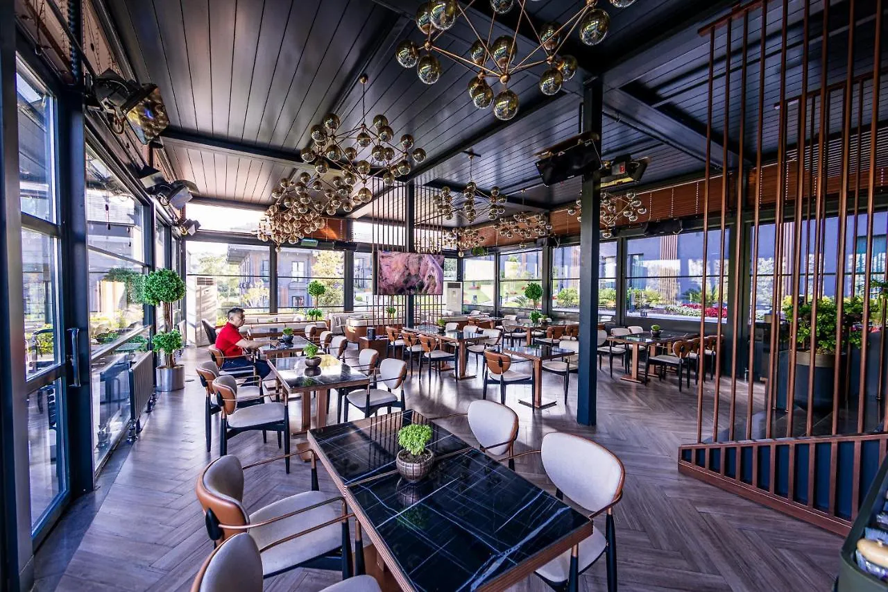 Menalo Hotel Premium Istanbul Airport 5*,