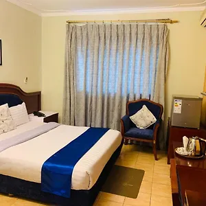 **** Hotel Emerald Uganda