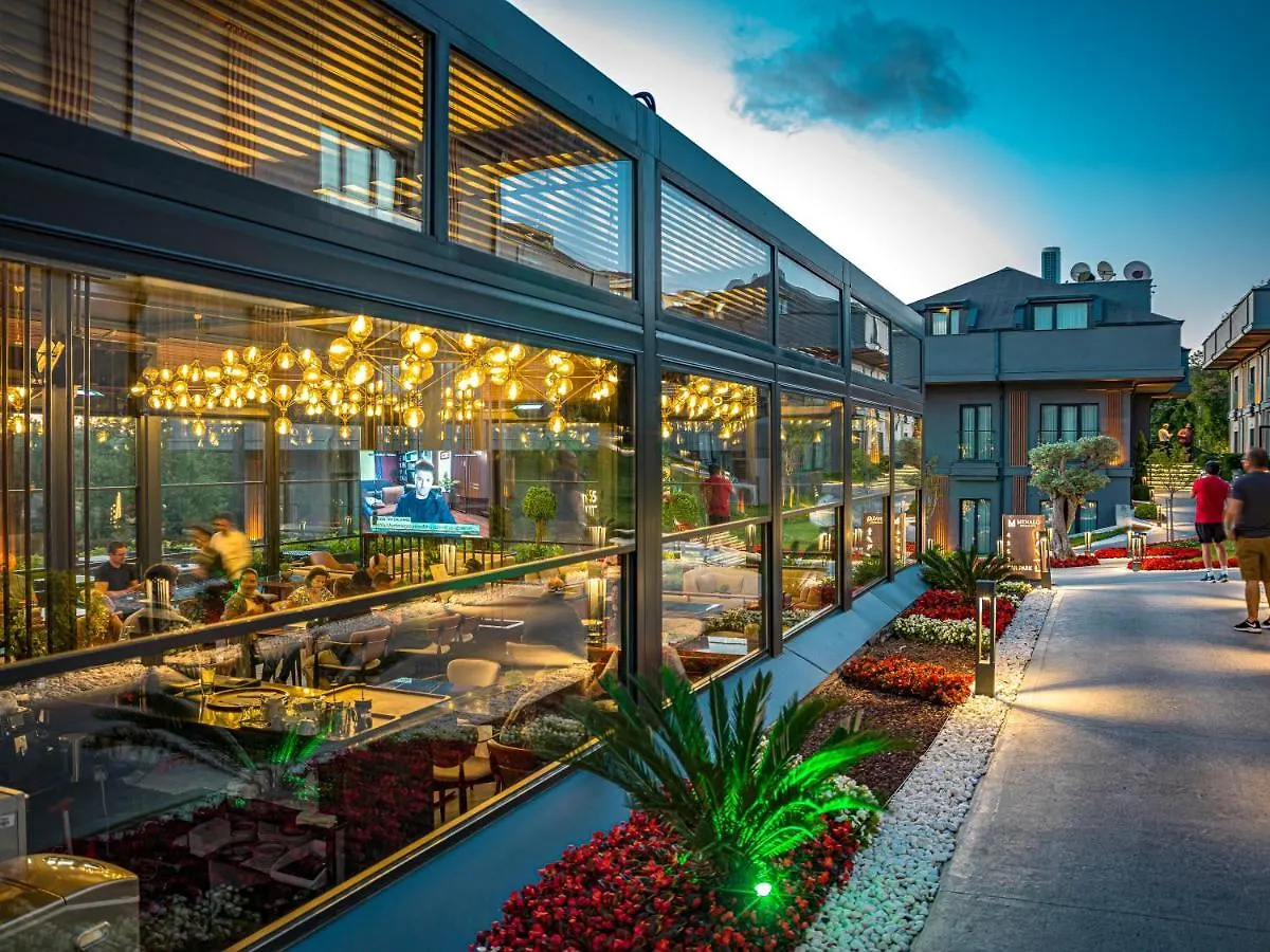 Menalo Hotel Premium Istanbul Airport 5*,